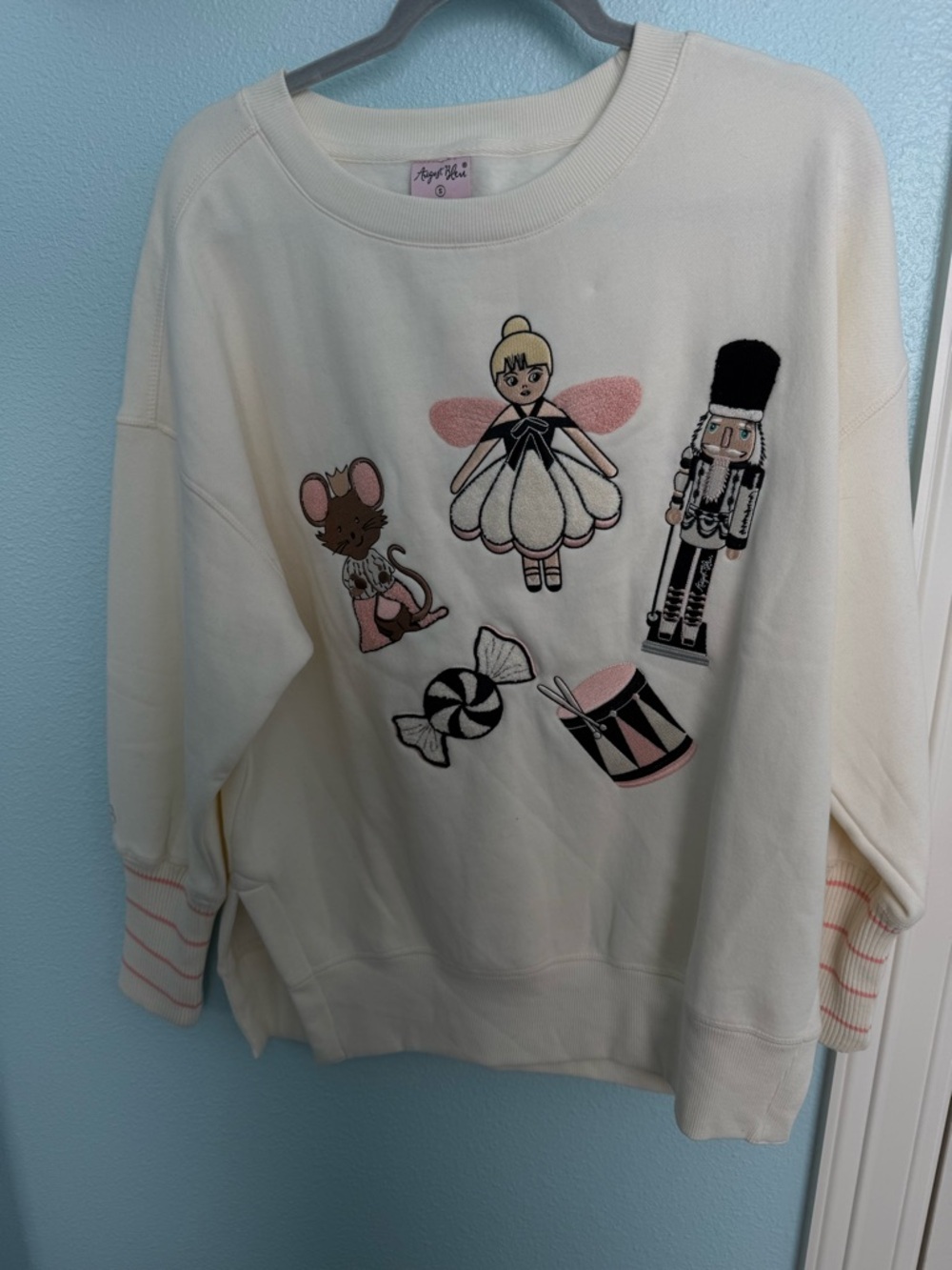 Royal Doll Cream Graphic Crewneck Sweater - Angel Dear